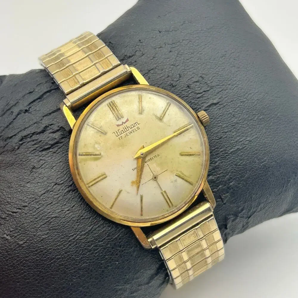 Vintage Waltham Men’s Watch featuring 17-jewel Mechanical Mov’t Gold-tone
